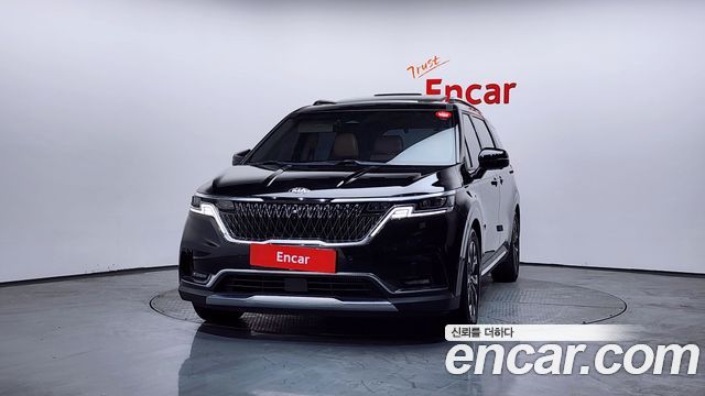 Kia Canival 2021 — photo 3