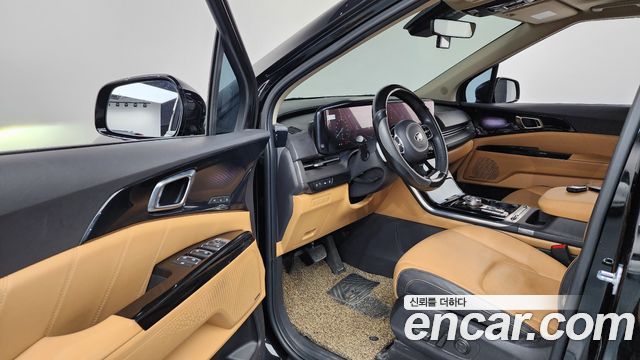 Kia Canival 2021 — photo 10
