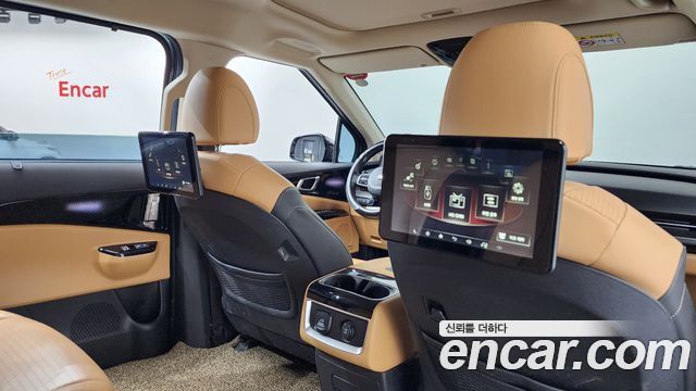 Kia Canival 2021 — photo 19