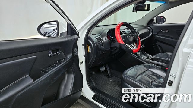 Kia Sportage 2011 — photo 10