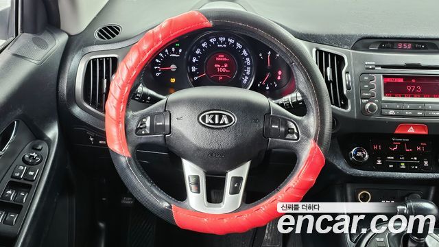 Kia Sportage 2011 — photo 13