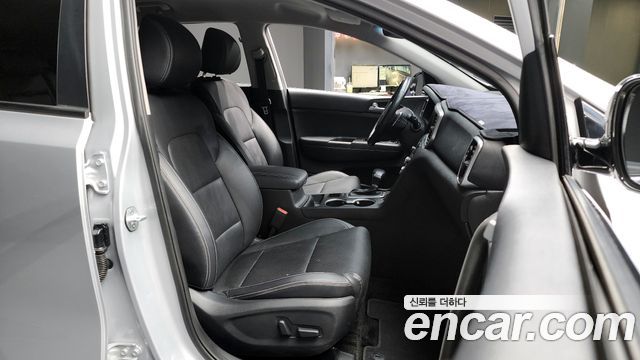 Kia Sportage 2019 — photo 11