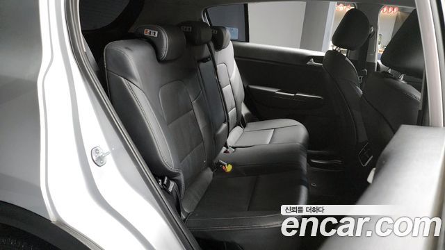 Kia Sportage 2019 — photo 12