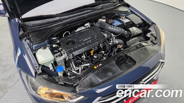 Hyundai AVANTE 2016 — photo 6
