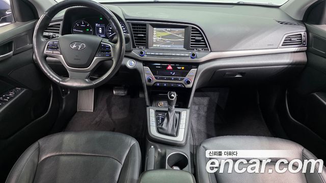 Hyundai AVANTE 2016 — photo 7