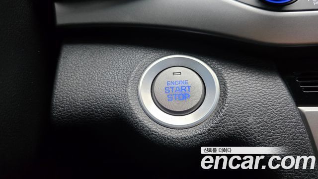Hyundai AVANTE 2016 — photo 18