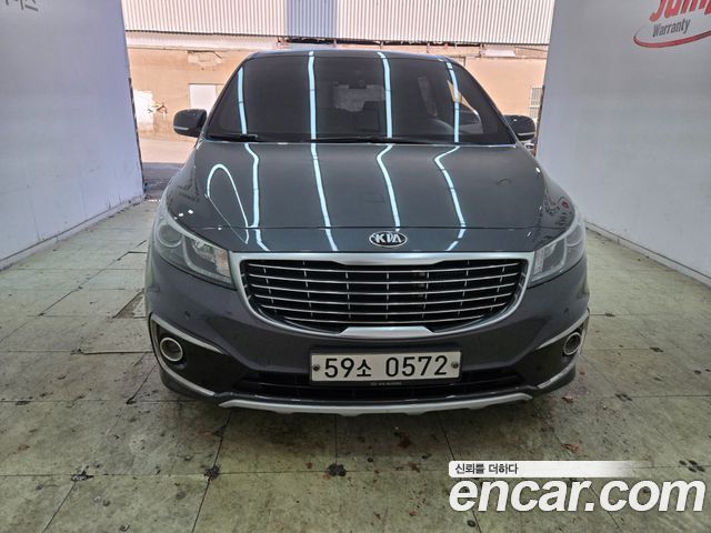 Kia Canival 2016 — photo 1
