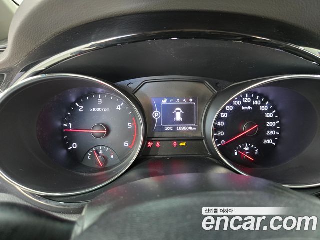 Kia Canival 2016 — photo 8