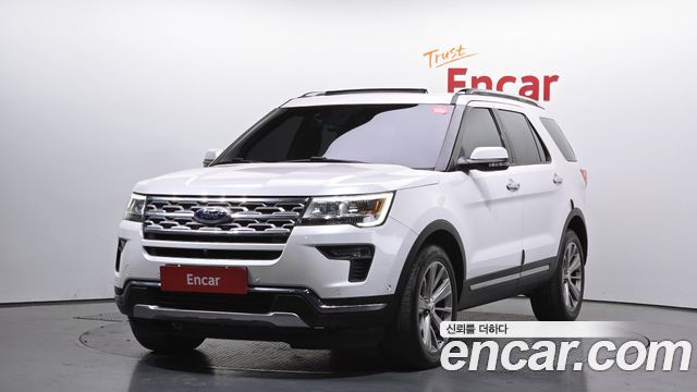 Ford Explorer 2018 — photo 1