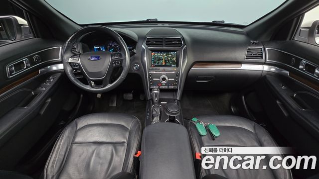 Ford Explorer 2018 — photo 7