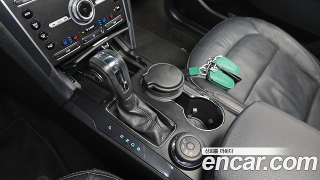Ford Explorer 2018 — photo 9