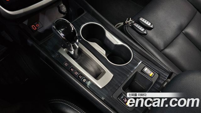 Nissan Altima 2018 — photo 9