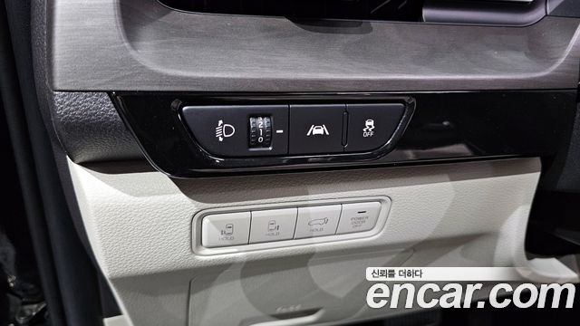 Kia Canival 2021 — photo 14