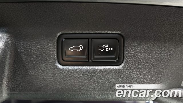 Kia Canival 2021 — photo 17