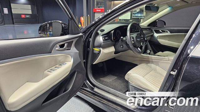Genesis G70 2020 — photo 11