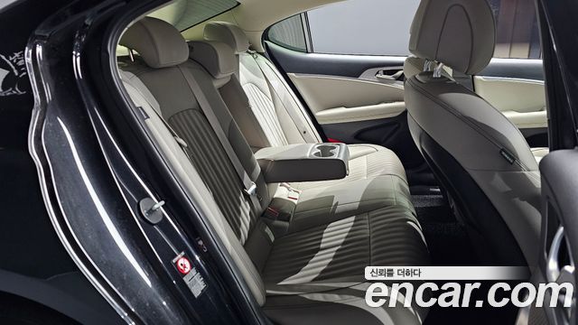 Genesis G70 2020 — photo 12