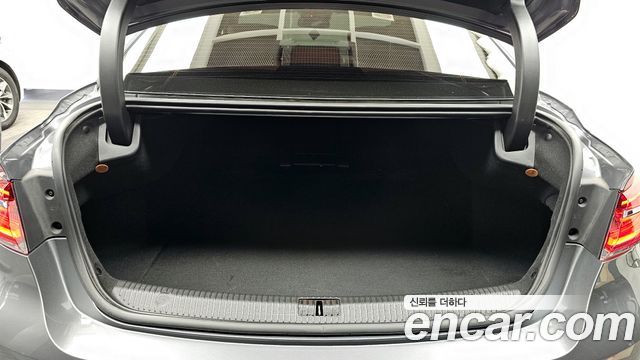 Renault Korea SM6 2022 — photo 20
