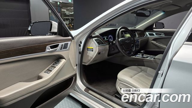 Genesis G80 2018 — photo 11
