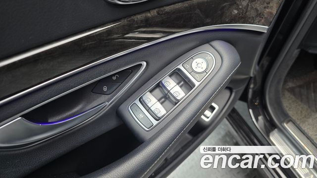 Mercedes-Benz S-Class 2016 — photo 14