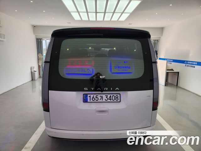 Hyundai Staria 2025 — photo 4