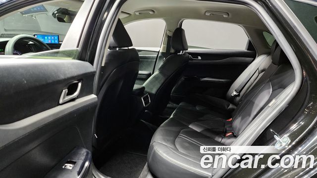 Kia K5 2020 — photo 12