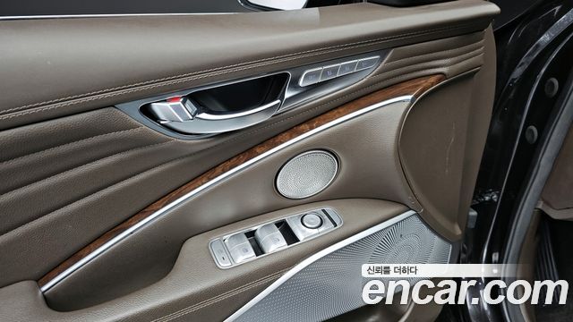 Kia K9 2019 — photo 17