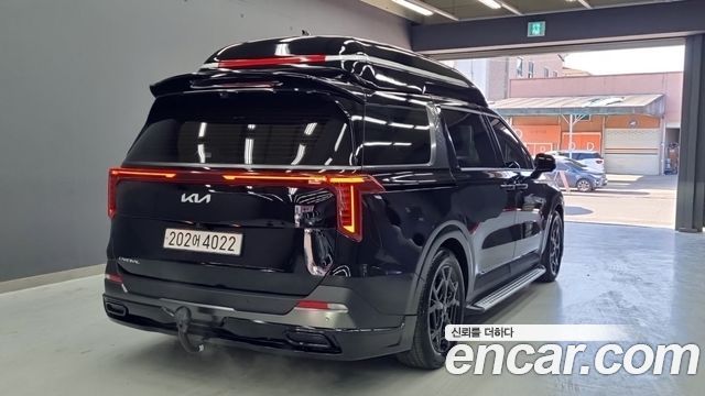 Kia Canival 2024 — photo 3