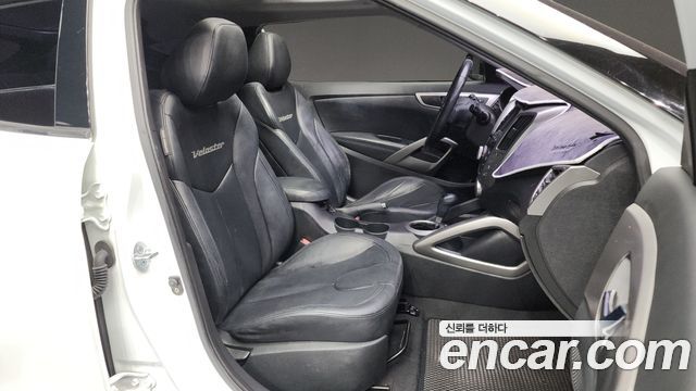 Hyundai Veloster 2012 — photo 11