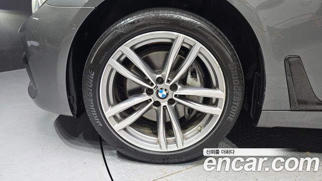 BMW 7-Series 2017 — photo 5