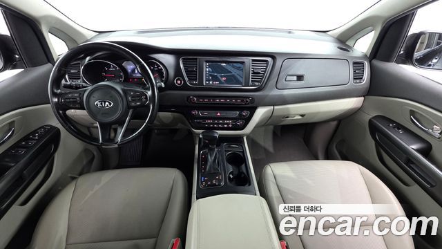Kia Canival 2018 — photo 7