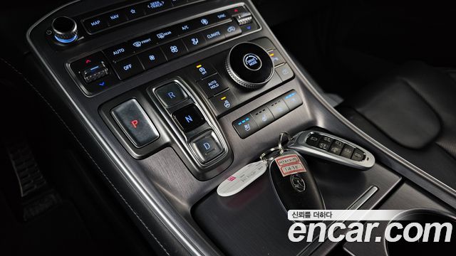 Hyundai Santafe 2021 — photo 9