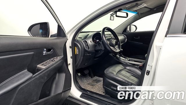 Kia Sportage 2016 — photo 11