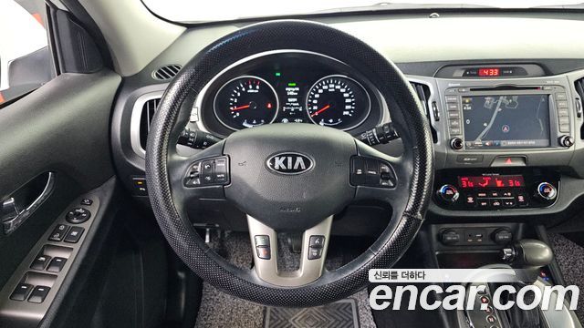 Kia Sportage 2016 — photo 13