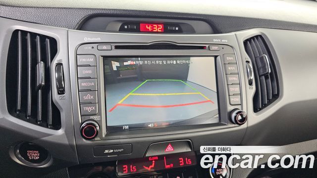 Kia Sportage 2016 — photo 16