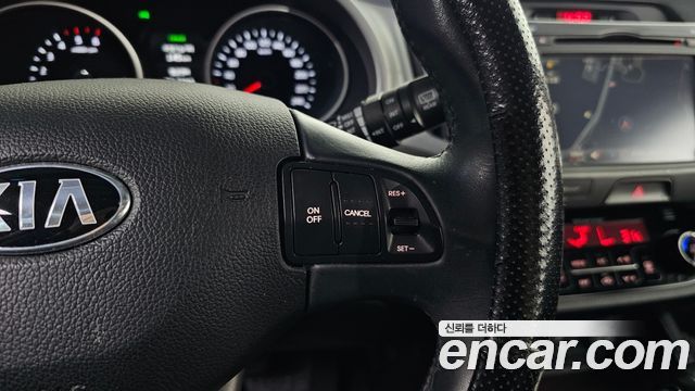 Kia Sportage 2016 — photo 18
