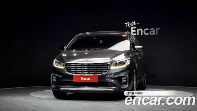 Kia Canival 2019 — photo 3