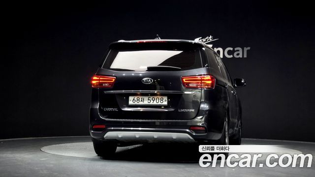Kia Canival 2019 — photo 4