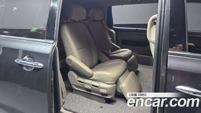 Kia Canival 2019 — photo 12