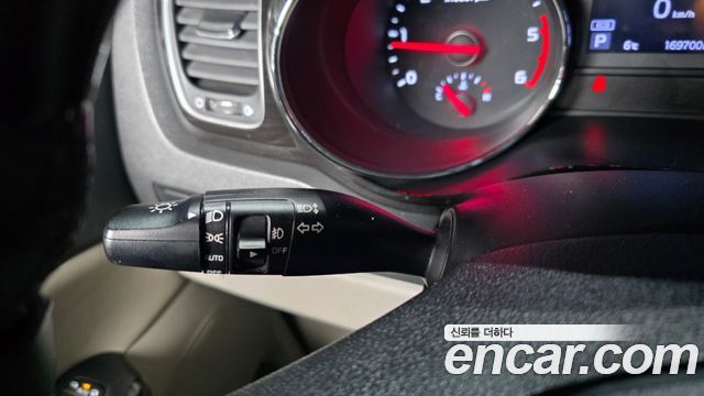 Kia Canival 2019 — photo 19
