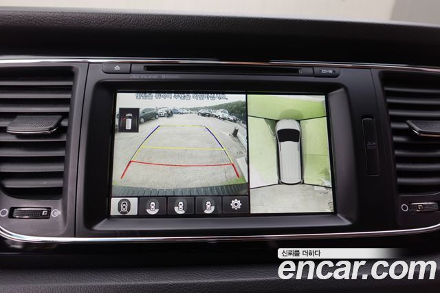 Kia Canival 2016 — photo 4
