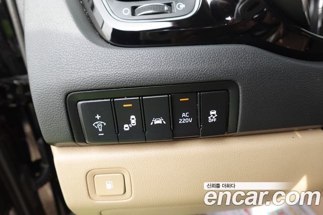 Kia Canival 2016 — photo 19