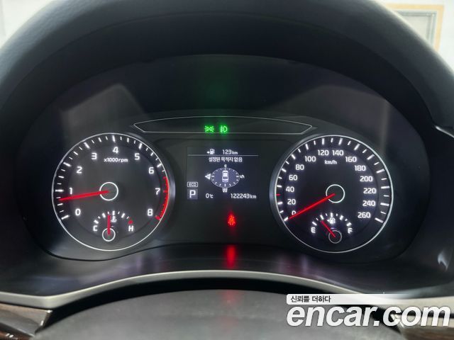 Kia K7 2018 — photo 8