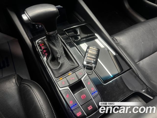 Kia K7 2018 — photo 9