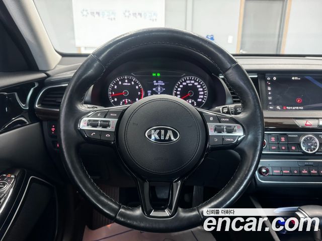 Kia K7 2018 — photo 11