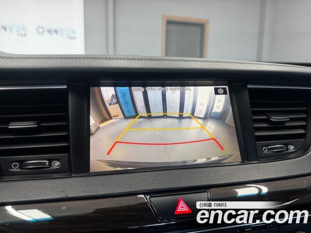 Kia K7 2018 — photo 13
