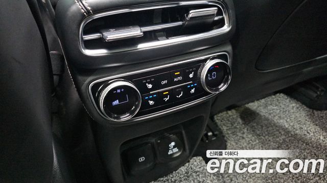 Genesis GV80 2020 — photo 18
