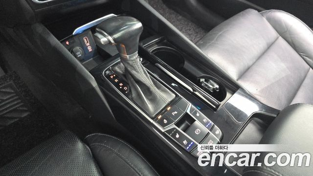 Kia K7 2017 — photo 9