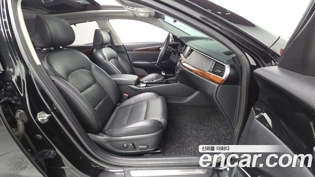 Kia K7 2017 — photo 11