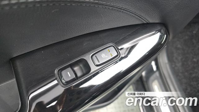 Kia K7 2017 — photo 19