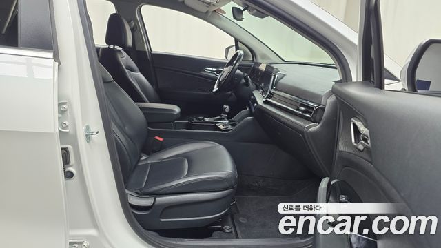 Kia Sportage 2022 — photo 11